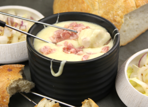 Fondue savoyarde aux lardons Président et salade d’endives