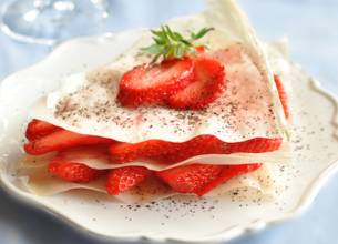 Fraises Croquantes au Jasmin