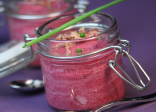 Gaspacho de betteraves au cumin et à la crème
