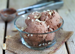 Glace Maronsui's aux amandes grillées