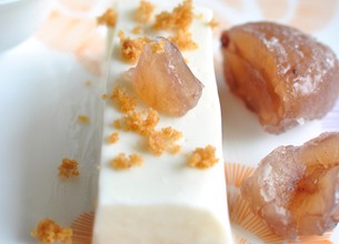 Lingot de Panna Cotta aux marrons glacés et pain d'épices, crème de whisky