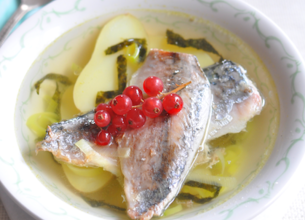 Filets de lisettes et pommes de terre nouvelles