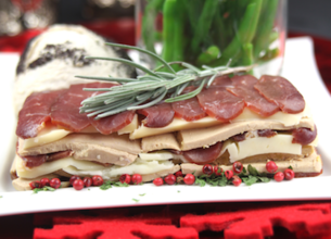 Millefeuille de magret de canard, foie gras et fromage de brebis