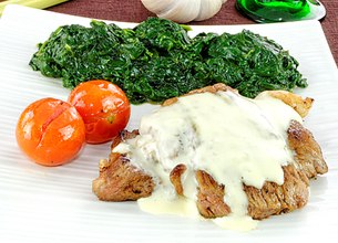 Noisettes d'agneau à la crème d'ail