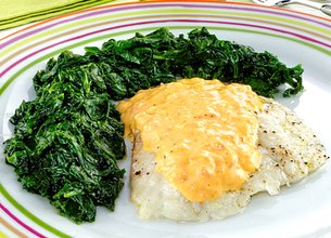 Rascasse florentine et coulis de poivron rouge