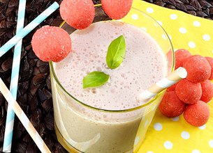 Milkshake banane, coco, fraise