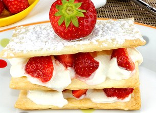 Mille-feuille fraises et crème fouettée