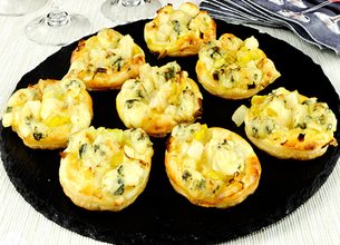 Bouchées feuilletées au poireau, poire à la fourme