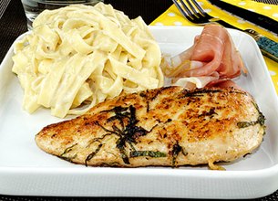 Poulet mariné à la sauge