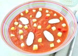 Gaspacho de tomates au bocal basilic Salakis