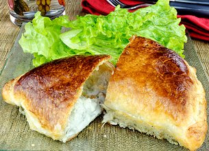 Chaussons au Roquefort et aux noix