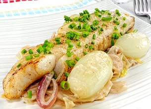 Filet de Merlan aux petits oignons