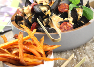 Moules au chorizo et frites de patates douces