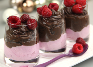 Mousse au chocolat et fruits rouges