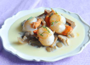 Noix de Saint-Jacques aux pleurottes