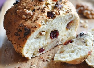 Pain aux fruits secs