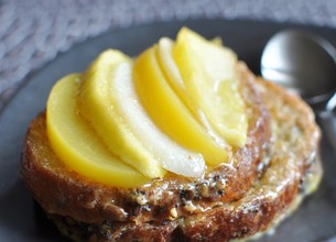 Pain perdu aux fruits de saison