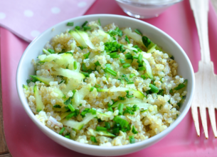 Salade de quinoa, sauce au yaourt