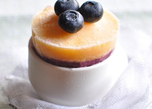 Soufflés Glacés aux Myrtilles et aux Pêches