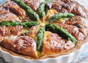 Tarte aux asperges, speck et Gorgonzola