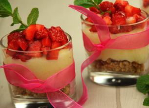 Tarte aux fraises Bridel servie en verrine