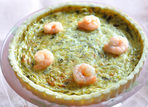 Tarte aux poireaux et crevettes parfumée au curry