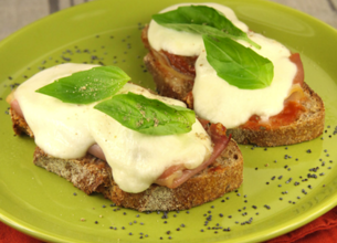 Tartine de jambon cru à l’Italienne