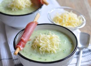 Velouté de chou-fleur, pommes de terre au Beaumont