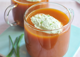Velouté de tomates et bouchées de Rondelé ail et fines herbes