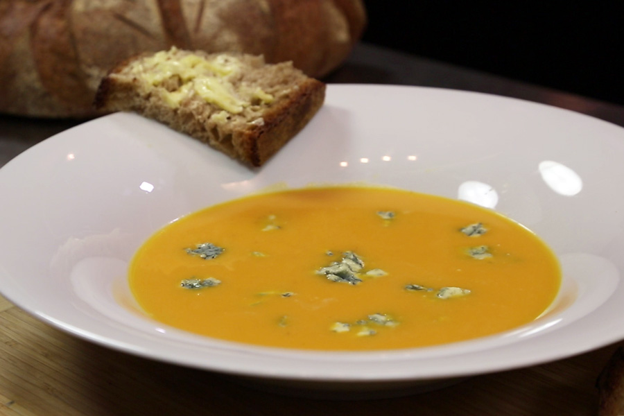 Recette de Velouté de butternut à la Fourme d'Ambert 